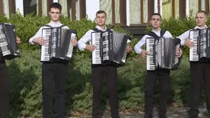 Akordeonen orkestar pri NUFI "F. Kutev"-Stryamaliyska kopanitsa|Акордеонен орк-Стрямалийска копаница