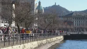 Viale Geno, gli esercenti: "Rinviare il cantiere"