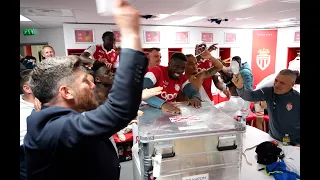 Le chant de vestiaire après la victoire face à l'OM (2-1) - AS MONACO