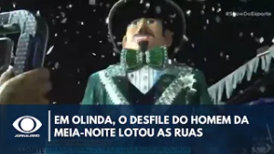Desfile do Homem da Meia-Noite lota ruas de Olinda