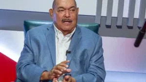 EDITORIAL TRA RAMÓN ALBURQUERQUE