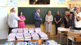 Besplatni udžbenici za više od 80.000 osnovaca u RS-u
