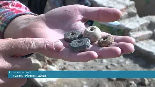 TAJEMSTVÍ POD DLAŽBOU