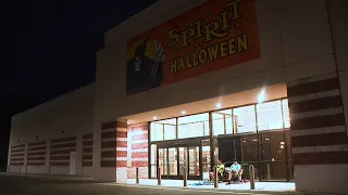 Fans await Spirit Halloween opening for chance to buy high-demand decoration