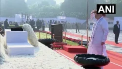 Delhi: Union Home Min Shah lays a wreath at the National Police Memorial and pays tribute to jawans