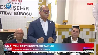 YENİ Parti rozetleri takıldı