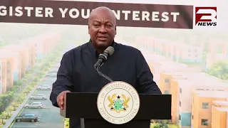 President Mahama Inspects Saglemi Housing Project