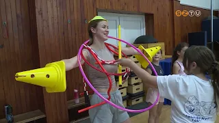 Kiváló hangulatban dolgoznak a gyerekek a Szombathelyi Sportiskola nyári röplabda táborában