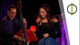 Akusztik – Izabella Caussanel - Est-ce ainsi que les hommes vivent? (Akusztik – M2 Petőfi TV)