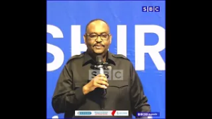 " MADAXWEYNE XASAN SHEEKH ARIMO MASIIRI AH ADOO KALA HADLAYAA AYUU ISKA QOSLAYAA... " MW SICIID DENI