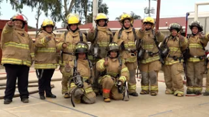 Bomberas nicaragüenses evidencian su capacidad en simulacro de emergencias