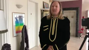 Der Jurist des Königreichs spricht zur BRD