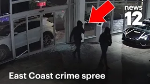 По данным окружного суда, девяти лицам предъявлены обвинения в организации преступной деятельност...