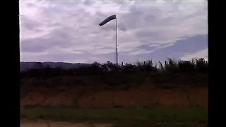 In 1999, Jornal da Cidade highlighted the challenges faced by the Alto Vale Airport