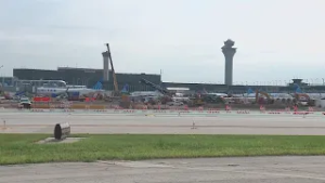 FAA meets with airlines to discuss cutting flights to reduce stress on O'Hare infrastructure