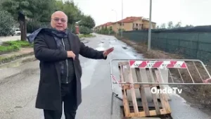 Non se ne può più delle buche sulle strade!