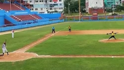 INF 5 KENS COMMENTARY BALL