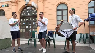 FIATAL NÉPZENÉSZEK MUTATKOZTAK BE A CSÁNGÓ FESZTIVÁL FELLÉPŐI KÖZÖTT