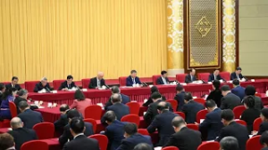 شي جين بينغ يزور مستشارين سياسيين وطنيين