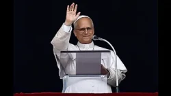Leo XIV reappears in the Vatican during the Angelus prayer