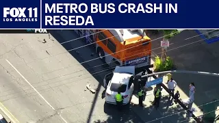 6 hurt in 3-vehicle crash in Reseda
