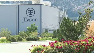 Local groups rally to help hundreds of Tyson Foods workers after Eagle Mountain plant closure