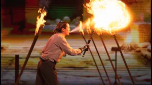 Eva Soriano se convierte en una espectacular antorcha humana - El Desafío