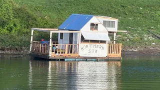 Retired teacher builds houseboat, embarks on journey down the Mississippi River