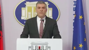 Pezullimi i taksave mbi karburantet, Blushi prezanton nismën e Partisë së Lirisë