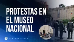 Protests at the Bogotá National Museum over removed artworks: Carrera Séptima blockades