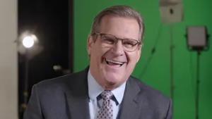 Gene Lavanchy thanks Kevin Lemanowicz for 30 years at Boston 25