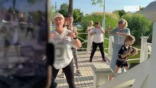 Вместе веселей: утренняя зарядка в Екатерининском парке