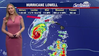 Hurricane Lowell nears western Hawaii
