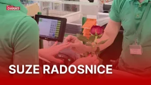 Zaprosio je na blagajni gdje su se upoznali: Jednostavna gesta koja je sve oduševila | RTL Danas