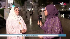 الفنانة التشكيلية جميلة الزدجالي استطاعت عبر أعمالها أن تنقل روح مطرح وتفاصيلها العريقة