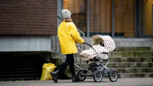 Agnija Šeiko apie mažėjančio gimstamumo įtaką kultūrai: „Dalinamės tais pačiais vaikais“