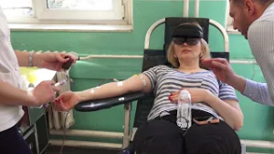 Virtuelne naočare novina na akciji davanja krvi u Staroj Pazovi
