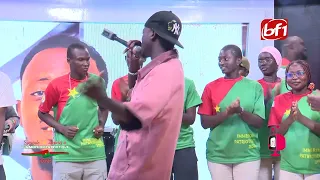 Télé S’amuz : Issoufa La Légende chante le courage à travers son titre " Tond ka nan sak yand yé "