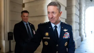 Top general warns president against strike on Iran