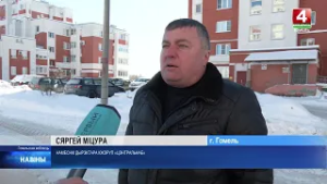 Задействовано 75 единиц коммунальной техники. Гомельские улицы продолжают очищать от снега и льда