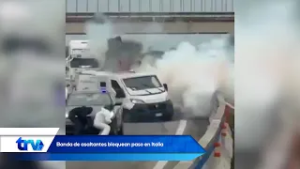 Banda de asaltantes bloquean paso en Italia