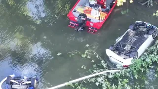 One dead after two vehicles crash into Susquehanna River in Lancaster County