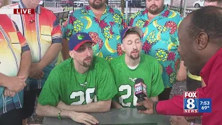 Twins Days festival: Kickin' it