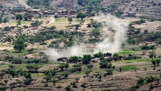 Fighting intensifies between the Houthis and Saudi-backed forces