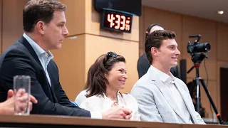 Raiders QB Mendoza, family deliver $500K gift to University of Miami for MS research