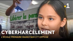 Les élèves de l’école Manotahi, opposés au #cyberharcèlement