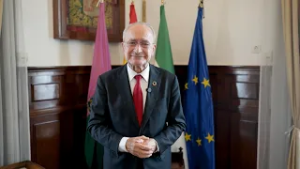 El alcalde de Málaga envía un mensaje de Año Nuevo chino