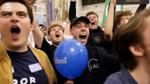 Skolevalg 2024: Oplev stemningen fra valgaftenen