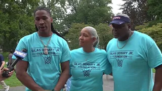 Silas Demary Jr. Foundation gives out backpacks, supplies and books to students in Hartford