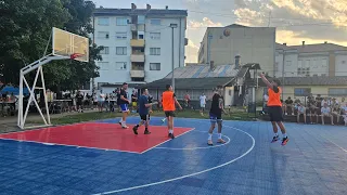 Na terenu Sportskog centra “9.januar”   srednjoškolci igrali turnir u baseketu 3 na 3